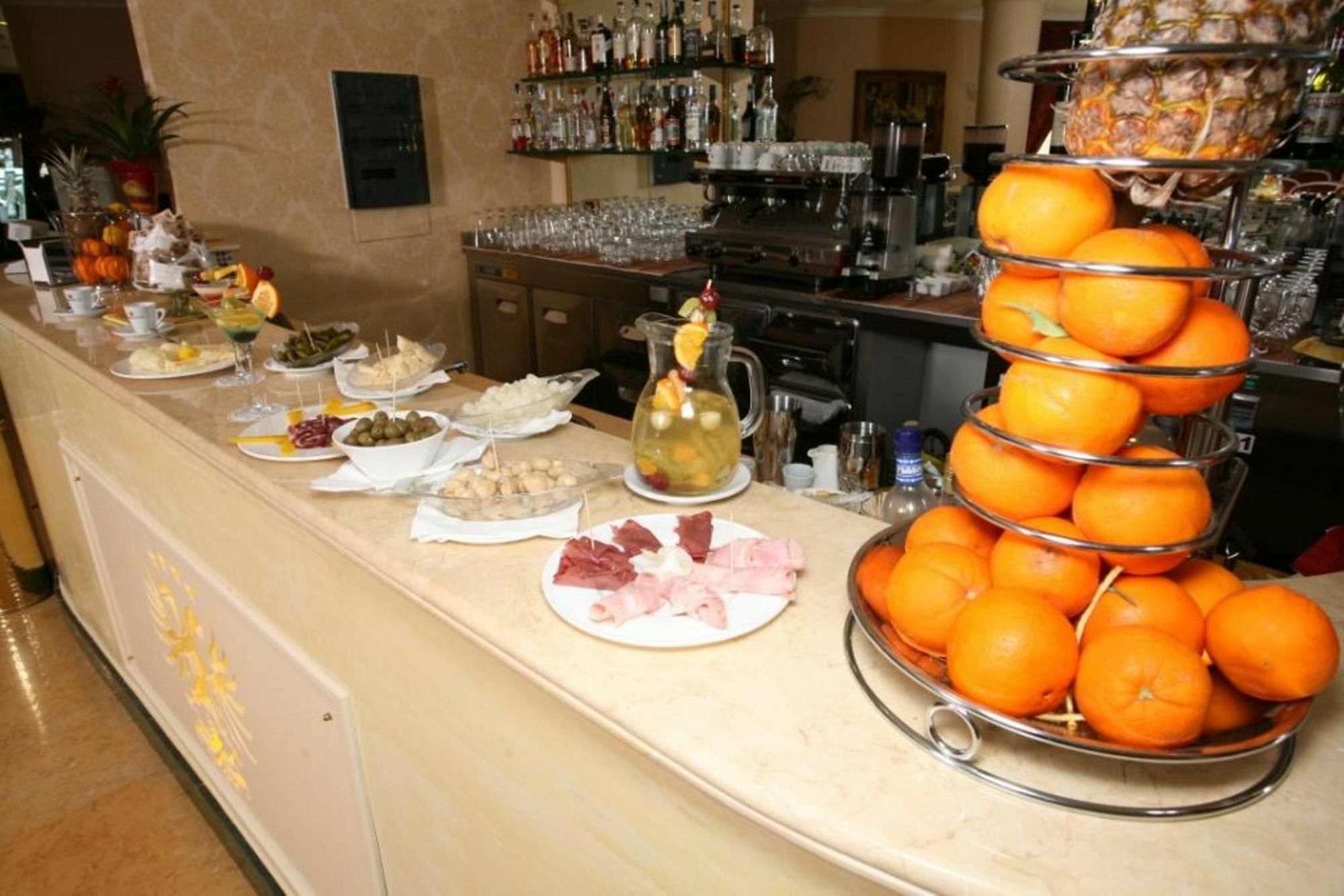 Hotel Federico II Ена Екстериор снимка